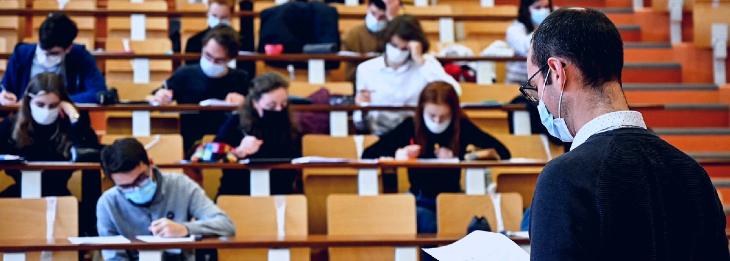  Απόφαση Πανεπιστημίου: Μαθήματα στα αμφιθέατρα με μάσκα και μόνο σε εμβολιασμένους ή με αρνητικό test!