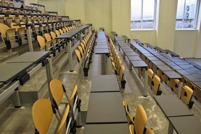 Ο διάλογος του καθηγητή με φοιτήτρια που άναψε φωτιές σε Ελληνικό Πανεπιστήμιο!