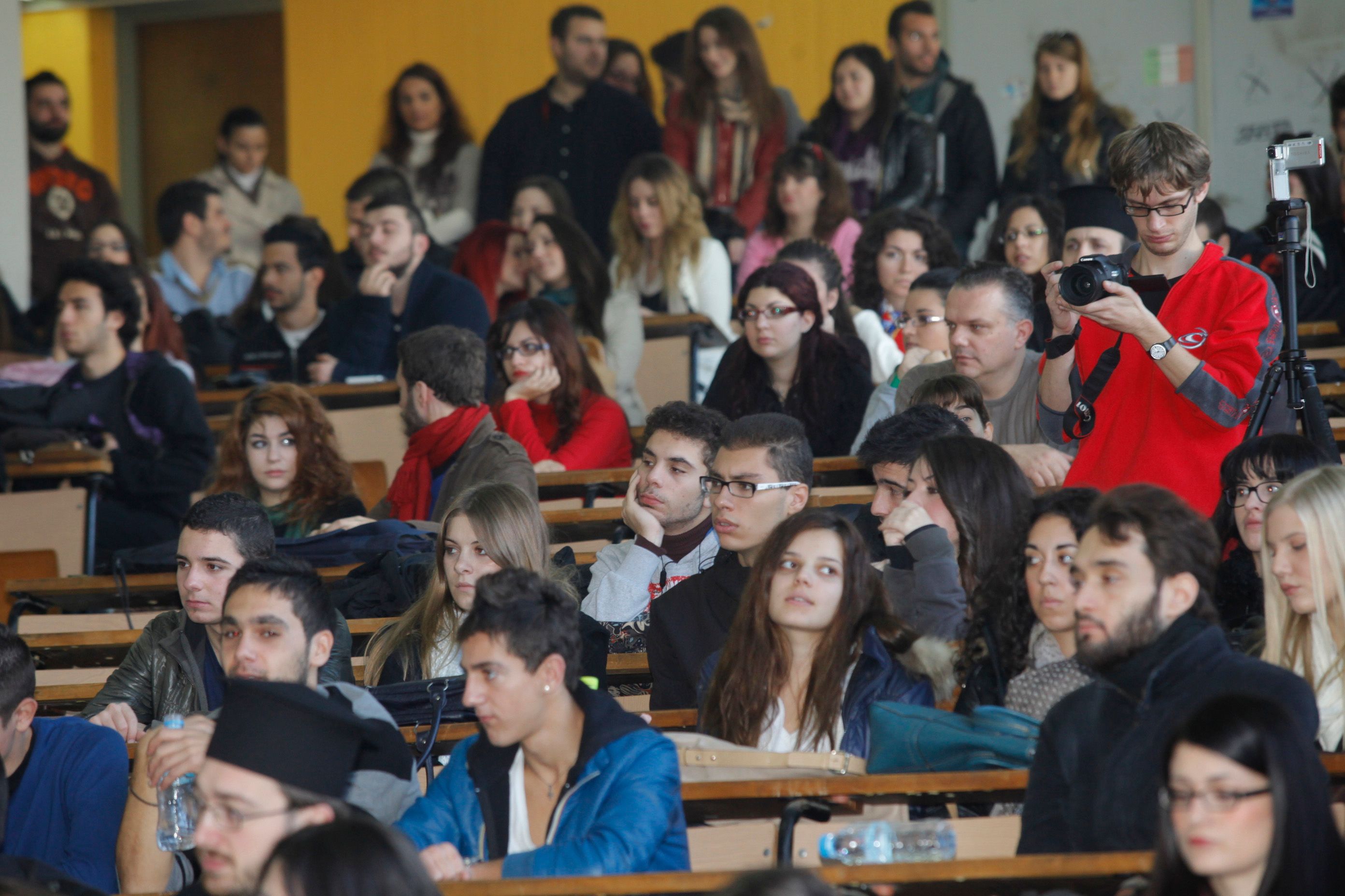 Ποιοι θεωρούνται επί πτυχίω φοιτητές 