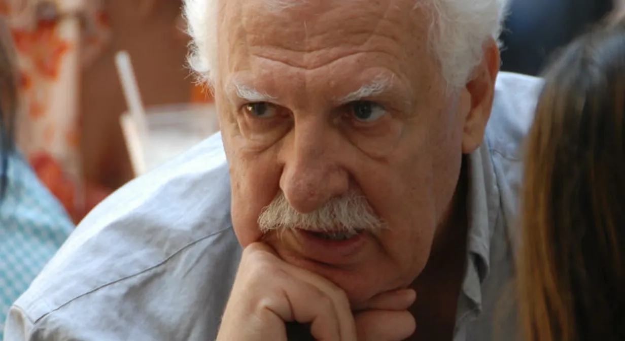  Φώτο Λαμπρινό