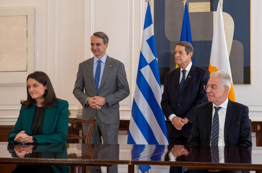  Υπογράφηκε συμφωνία για αμοιβαία ακαδημαϊκή αναγνώριση πανεπιστημιακών τίτλων σπουδών μεταξύ Ελλάδας και Κύπρου