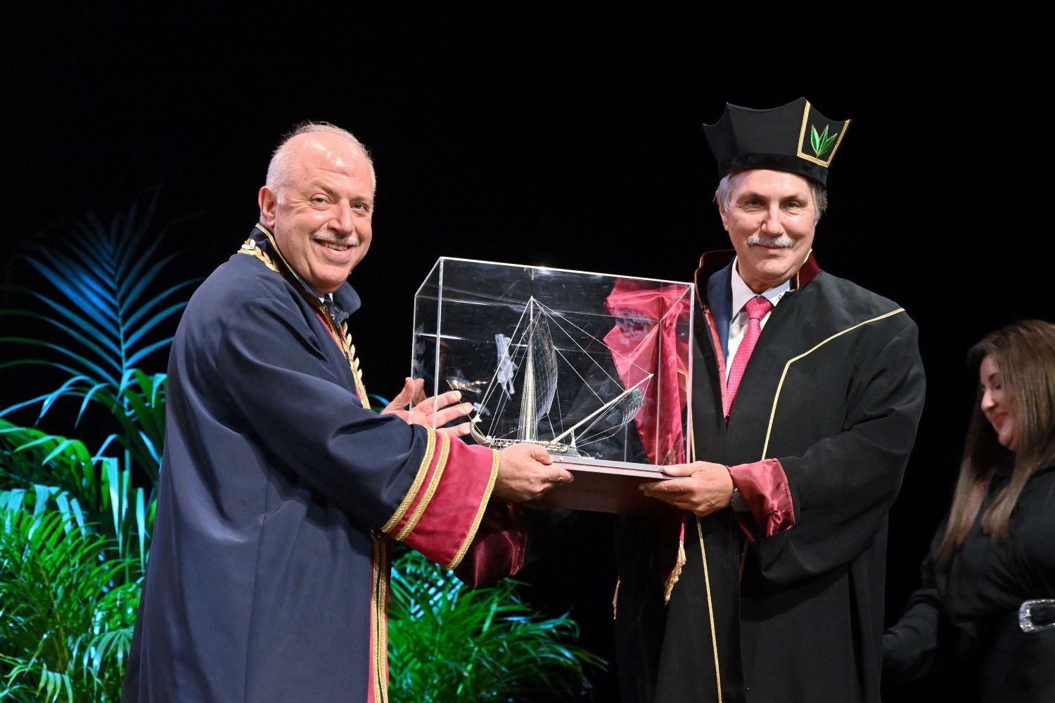 αναγόρευση του Αντωνίου Σ. Παπαδημητρίου σε Επίτιμο Διδάκτορα του Πανεπιστημίου Πειραιώς