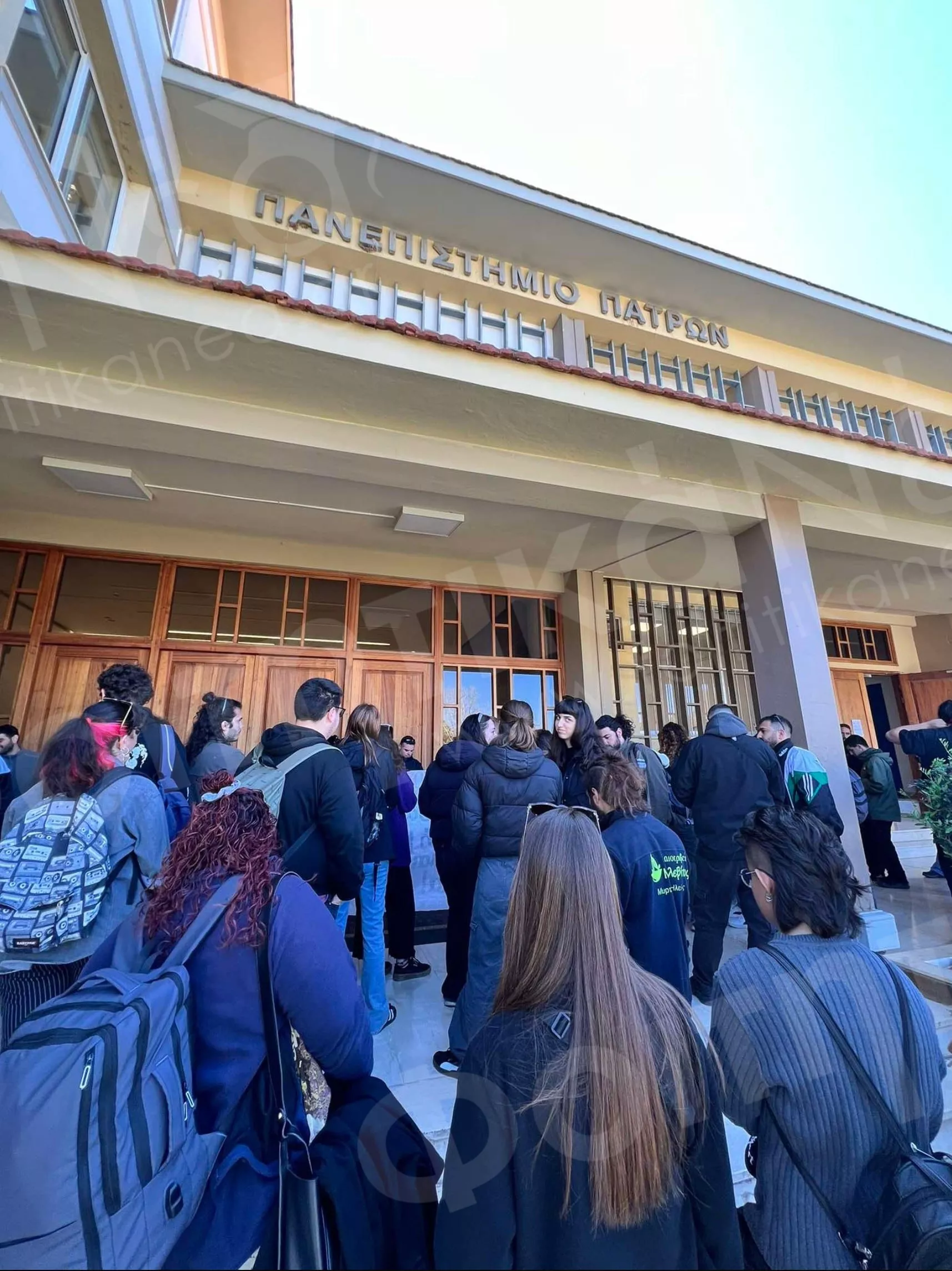 Έξωση σε εργαζόμενο φοιτητή επειδή δεν πέρασε τα μαθήματα / "Με είχαν αποκλεισμένο" καταγγέλλει ο Πρύτανης (ΒΙΝΤΕΟ)