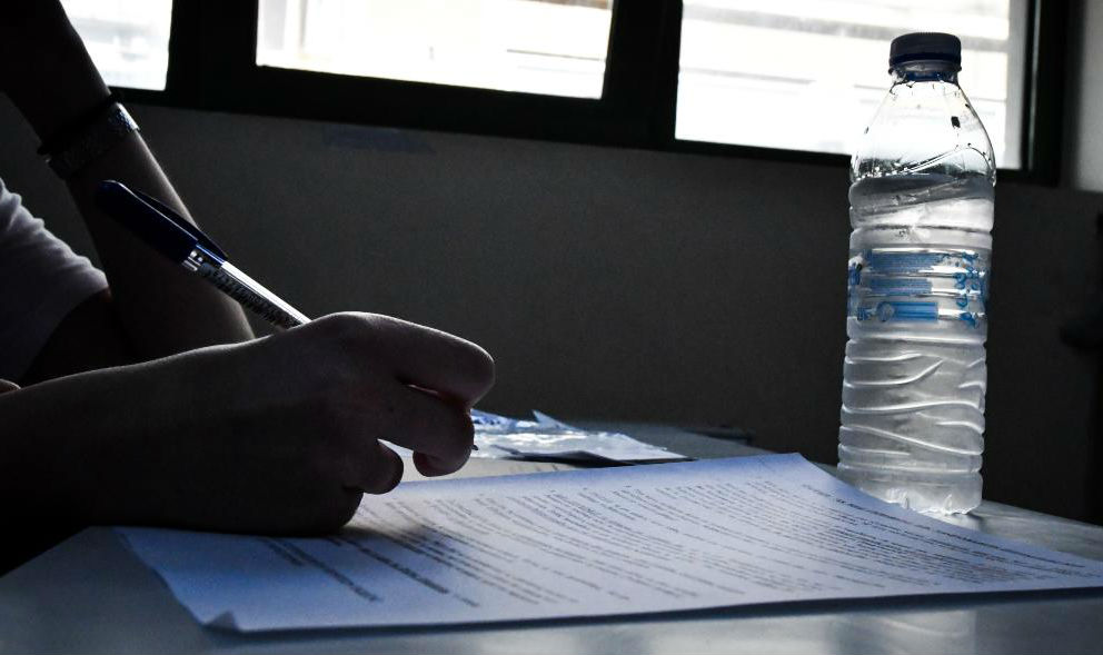 ΕΕΦ για Πανελλήνιες 2021: Το 46% των υποψηφίων κάτω από τη βάση στη Φυσική