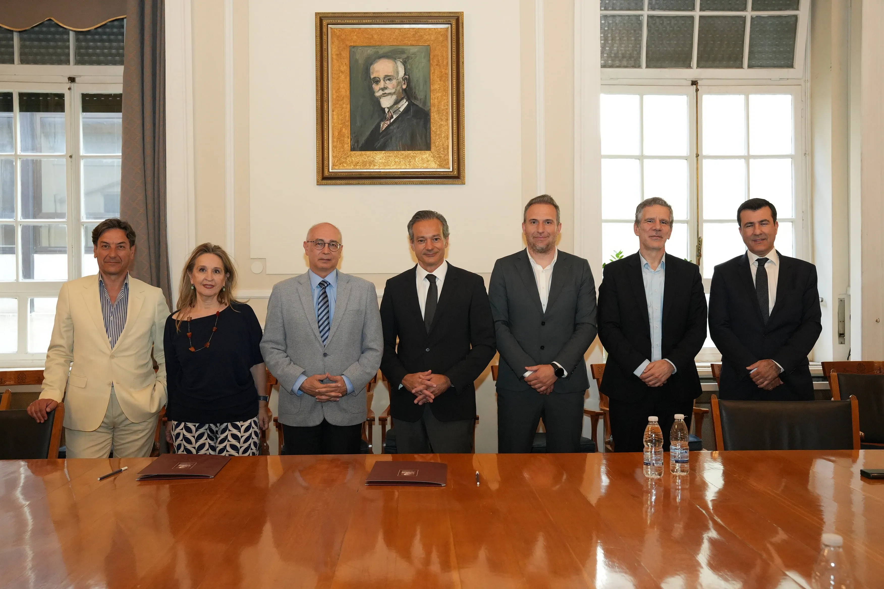 ΟΠΑ και ΕΣΕΕ ενώνουν δυνάμεις: Νέες ευκαιρίες για φοιτητές, αποφοίτους και επιχειρήσεις